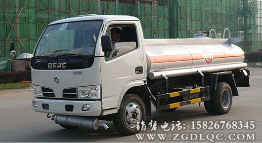 東風金霸加油車