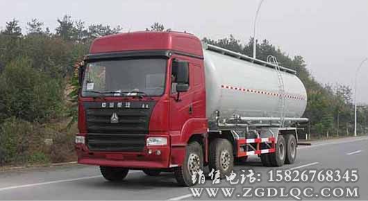 斯太爾豪運前四后八粉粒物料運輸車