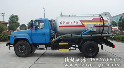 東風(fēng)尖頭真空吸污車