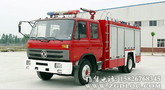 東風(fēng)145水罐消防車