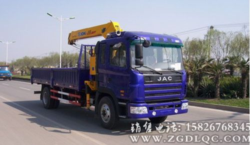 江淮隨車起重運(yùn)輸車