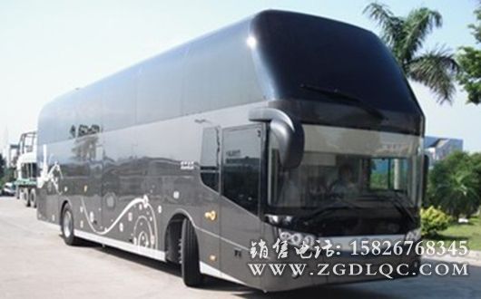 金龍牌XML6128型旅行客車