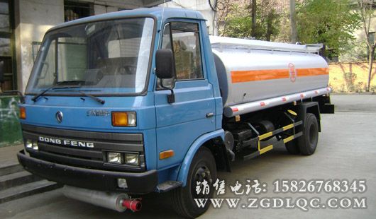東風(fēng)多利卡油罐車(chē)