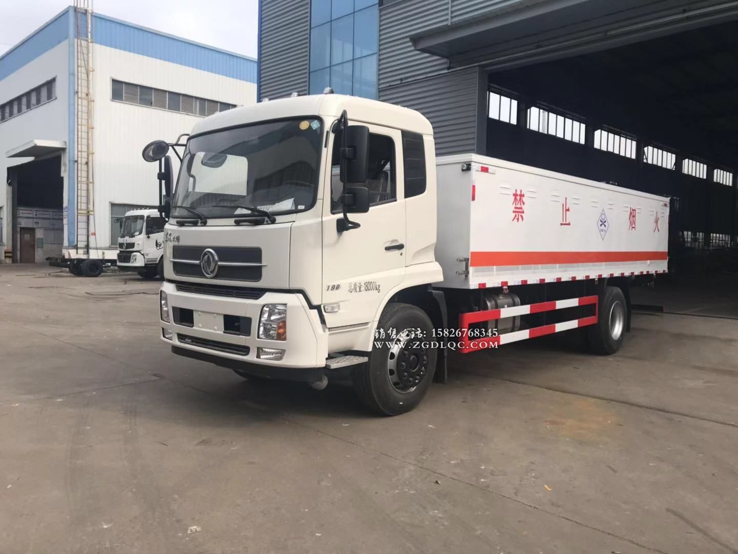 東風(fēng)天錦毒性氣體廂式運(yùn)輸車